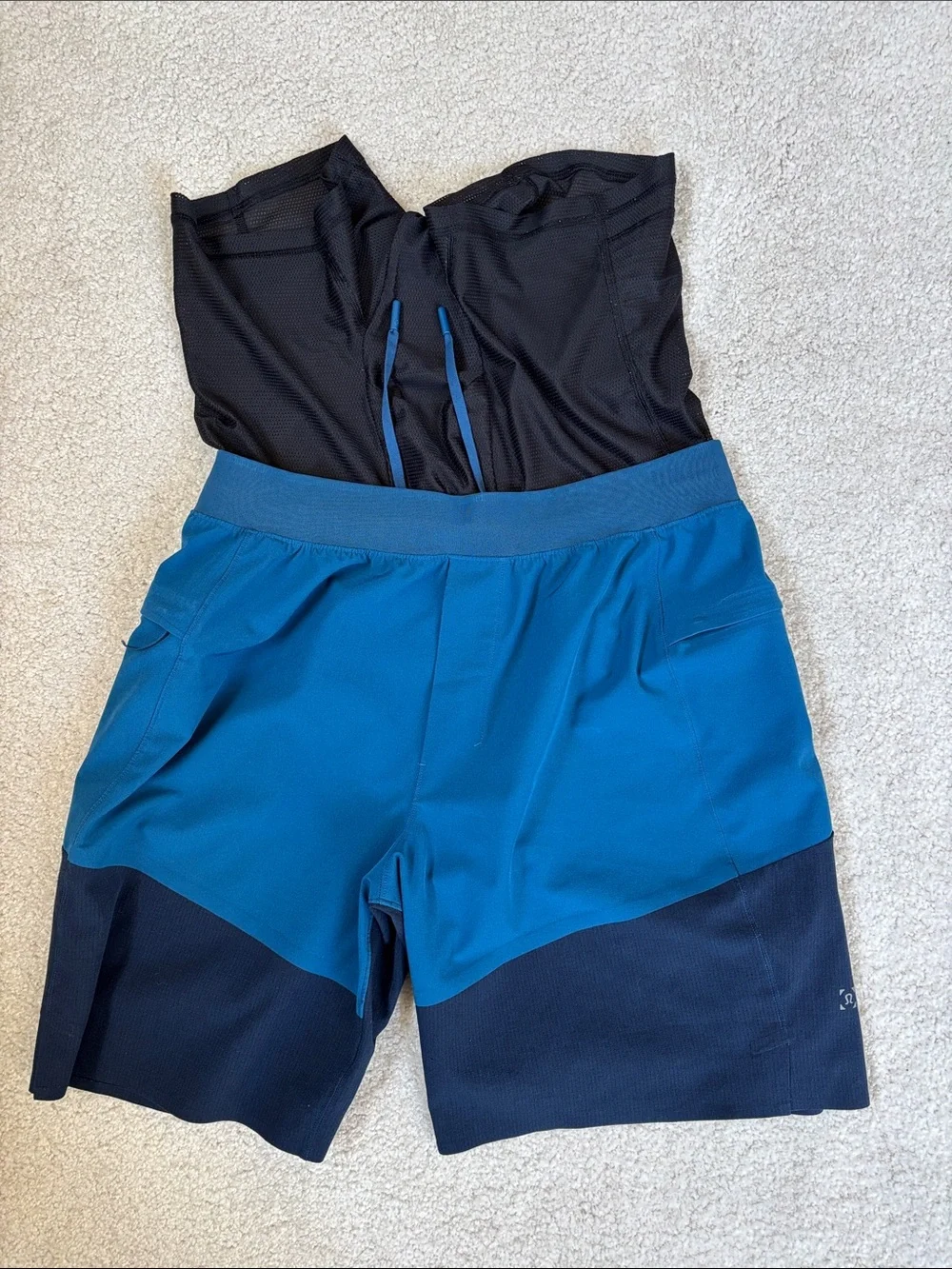Lululemon License To Train Blue Two Toned Lined Performance Shorts‎ Mens Medium
